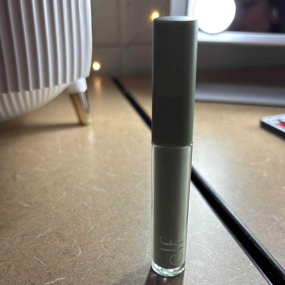Elf Green Concealer